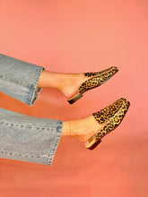 Load image into Gallery viewer, Badley Leopard Calf Hair Mule
