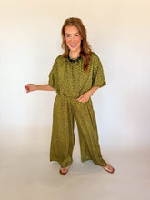Load image into Gallery viewer, Glam Olive Polka Dot Set
