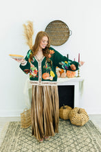 Load image into Gallery viewer, Queen Of Sparkles Happy Thanksgiving Sweater
