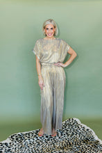 Load image into Gallery viewer, Gold Flowy Metallic Set
