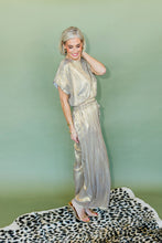 Load image into Gallery viewer, Gold Flowy Metallic Set
