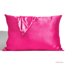 Load image into Gallery viewer, Kitsch Barbie Satin Pillow Case
